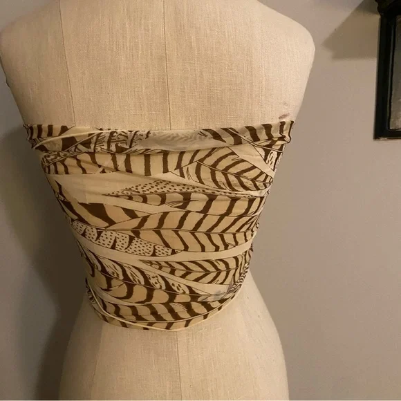 Anne Klein silk sustainable feather print sheer scarf wrap - Picture 4 of 16